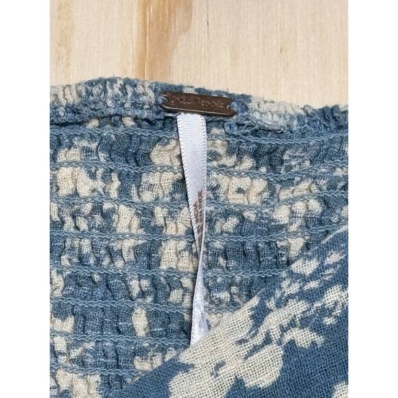 Free People Blue Cream Floral Smocked Puff Sleeve Midi Dress Women’s Medium Boho - Picture 5 of 13